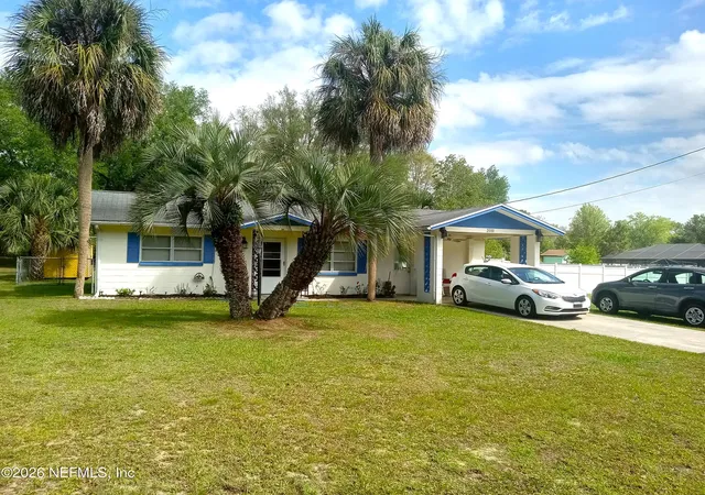 Single family home for sale at 20181 Sw Rainbow Lakes Blvd, Dunnellon, FL 34431 | MLS# 2161727