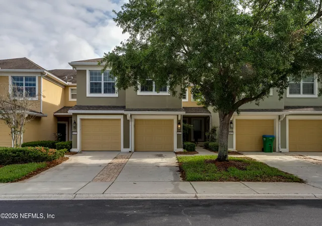 Photo 3 of Sale Pending at 6631 Shaded Rock Ct #22D, Jacksonville, FL 32258 | MLS# 2161627 | Listing updated on 2026-09-06