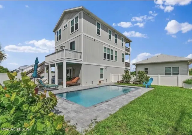 Photo 1 of Sale Pending at 211 Twenty First St, St. Augustine, FL 32084 | MLS# 2161608 | Listing updated on 2026-09-15