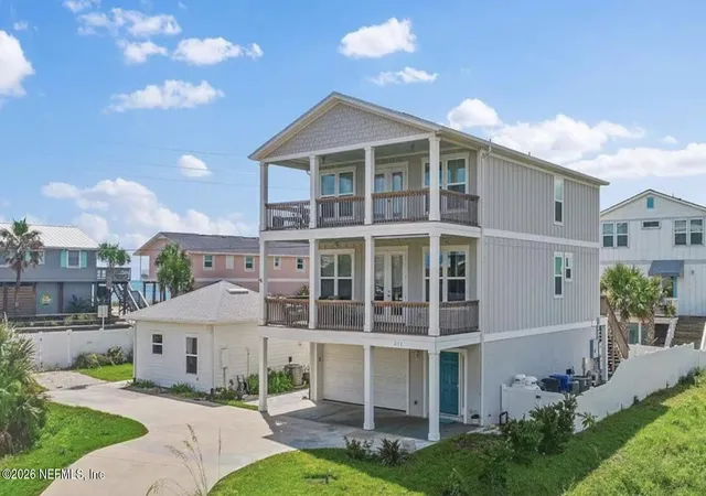 Photo 2 of Sale Pending at 211 Twenty First St, St. Augustine, FL 32084 | MLS# 2161608 | Listing updated on 2026-09-15
