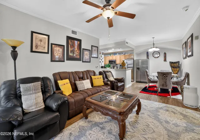 Photo 4 of Condo for sale at 10075 Gate Pkwy N #3009, Jacksonville, FL 32246 | MLS# 2161553 | Listing updated on 2026-08-31