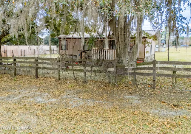 Photo 2 of Manufactured home for sale at 10427 Sw 113th Ave, Brooker, FL 32622 | MLS# 2161597 | Listing updated on 2026-08-28