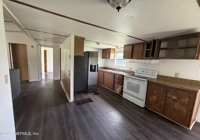Photo 3 of Manufactured home for sale at 10427 Sw 113Th Ave, Brooker, FL 32622 | MLS# 2161597 | Listing updated on 2026-10-17
