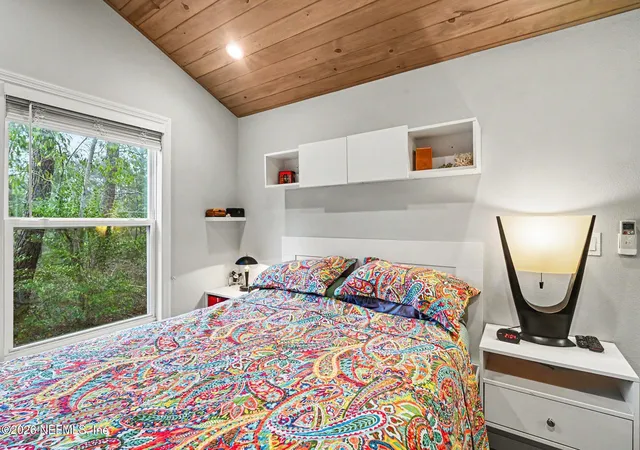 Photo 3 of Single family home for sale at 304 Grove St, Welaka, FL 32181 | MLS# 2162492 | Listing updated on 2026-09-12
