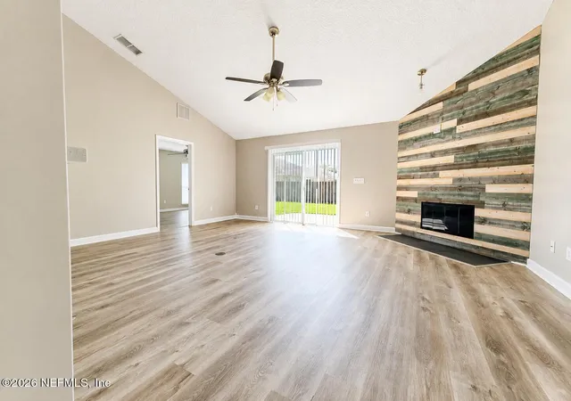 Photo 3 of Single family home for sale at 405 Mackenzie Cir, St. Augustine, FL 32092 | MLS# 2162027 | Listing updated on 2026-09-10