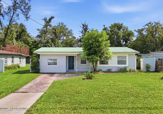 Photo 1 of Single family home for sale at 5886 Oaklane Dr, Jacksonville, FL 32244 | MLS# 2162228 | Listing updated on 2026-09-11