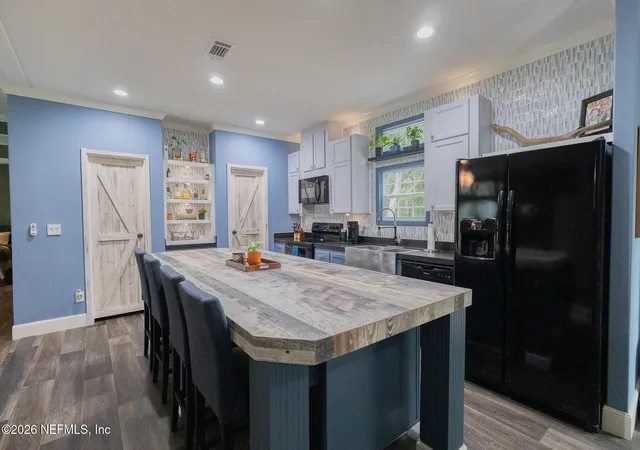Photo 5 of Manufactured home for sale at 143 Little Orange Lake Dr, Hawthorne, FL 32640 | MLS# 2162249 | Listing updated on 2026-08-28