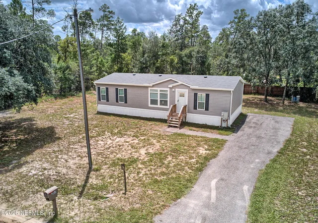 Photo 1 of Manufactured home for sale at 307 Canine St, Interlachen, FL 32148 | MLS# 2161694 | Listing updated on 2026-08-26