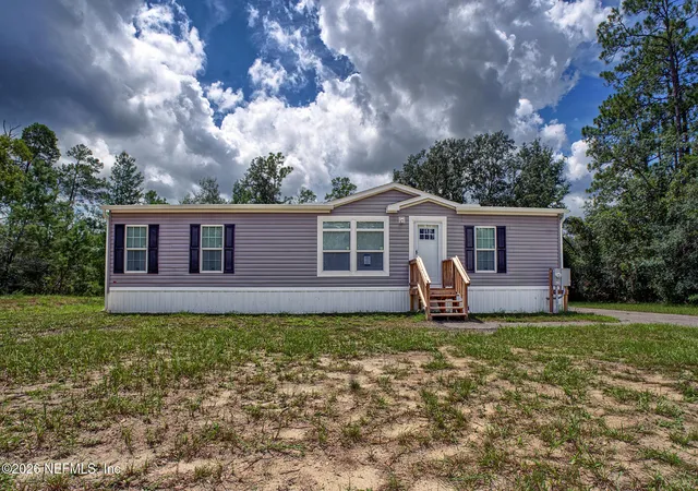 Photo 2 of Manufactured home for sale at 307 Canine St, Interlachen, FL 32148 | MLS# 2161694 | Listing updated on 2026-08-26