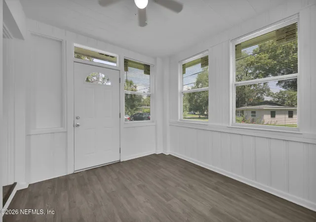 Photo 4 of Single family home for sale at 2816 Dellmont Ave, Jacksonville, FL 32207 | MLS# 2162392 | Listing updated on 2026-08-28