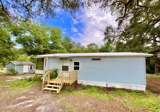 Photo 1 of Manufactured home for sale at 107 Crystal Lake Dr, Melrose, FL 32666 | MLS# 2161685 | Listing updated on 2026-08-25
