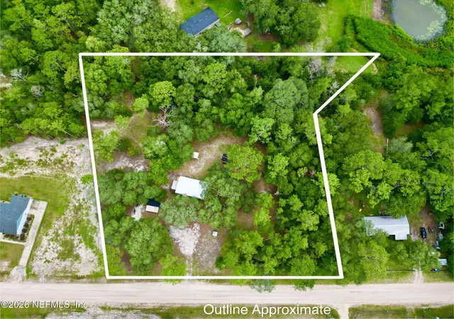 Photo 3 of Manufactured home for sale at 107 Crystal Lake Dr, Melrose, FL 32666 | MLS# 2161685 | Listing updated on 2026-10-06