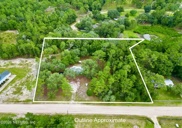 Photo 40 of Manufactured home for sale at 107 Crystal Lake Dr, Melrose, FL 32666 | MLS# 2161685 | Listing updated on 2026-08-25