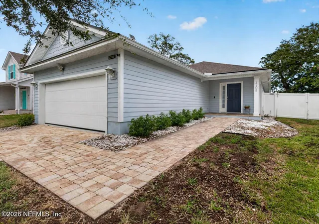 Photo 3 of Sale Pending at 2205 Sandy Bay Ln, Jacksonville, FL 32233 | MLS# 2161714 | Listing updated on 2026-09-21