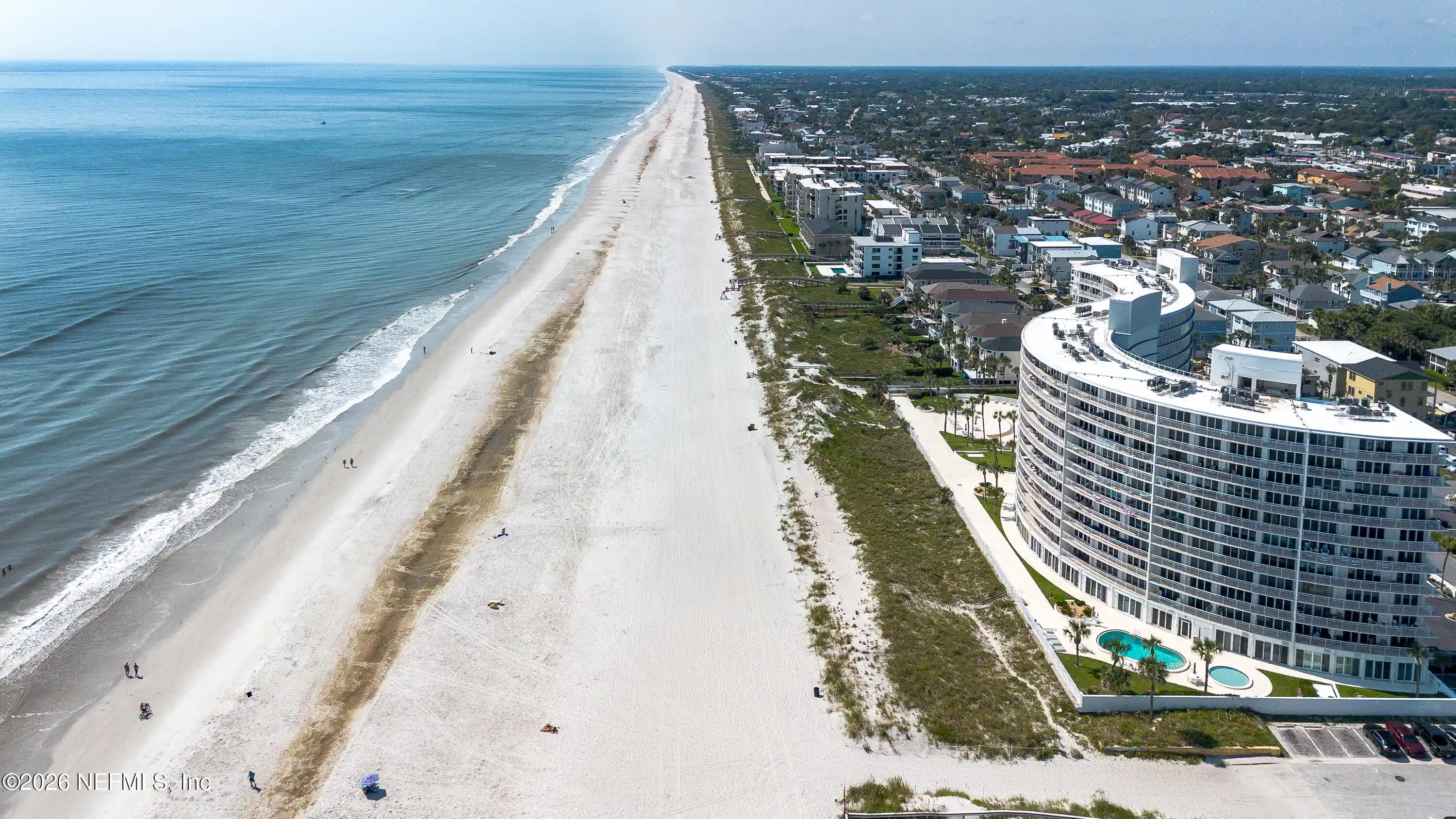 Listing Photo 2 - Condo for sale in 1601 Ocean Dr located at 1601 Ocean Dr, Jacksonville Beach, FL 32250 - Unit #907