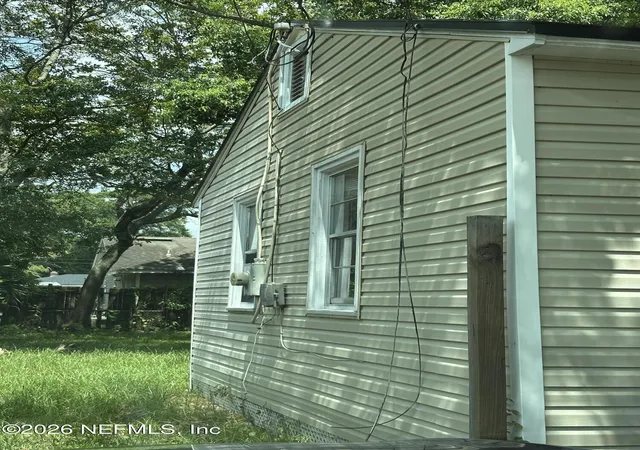 Photo 3 of Sale Pending at 1711 W 24th St, Jacksonville, FL 32209 | MLS# 2161921 | Listing updated on 2026-09-15
