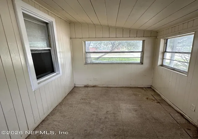 Photo 3 of Sale Pending at 1711 W 24Th St, Jacksonville, FL 32209 | MLS# 2161921 | Listing updated on 2026-09-15