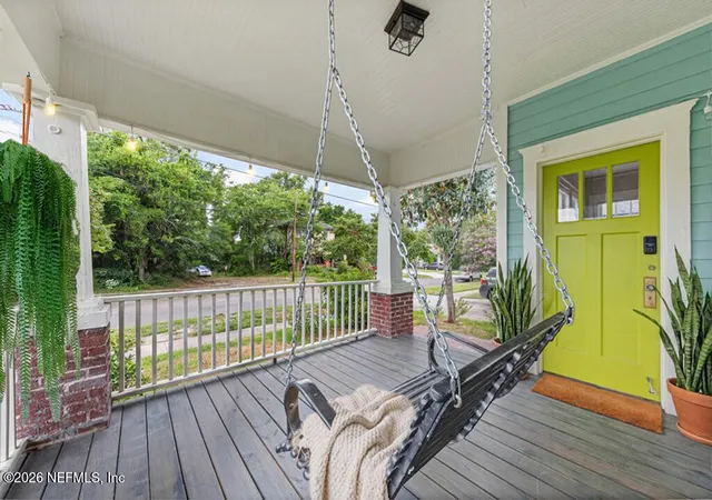 Photo 3 of Single family home for sale at 945 Wolfe St, Jacksonville, FL 32205 | MLS# 2161758 | Listing updated on 2026-08-25