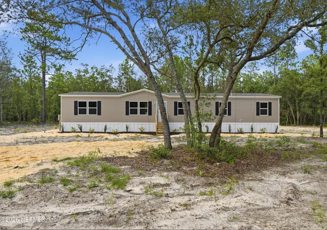 Photo 2 of Manufactured home for sale at 162 Janice Dr, Palatka, FL 32147 | MLS# 2161797 | Listing updated on 2026-08-25