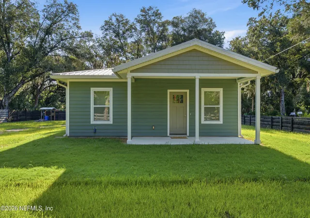 Photo 2 of Single family home for sale at 3325 S Palm Ave, Palatka, FL 32177 | MLS# 2161985 | Listing updated on 2026-08-30