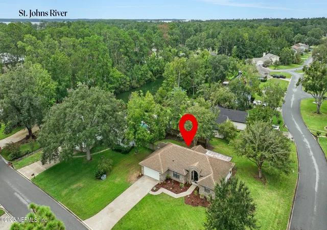 Photo 2 of Sale Pending at 408 Harvest Bend Dr, Fleming Island, FL 32003 | MLS# 2161983 | Listing updated on 2026-09-04