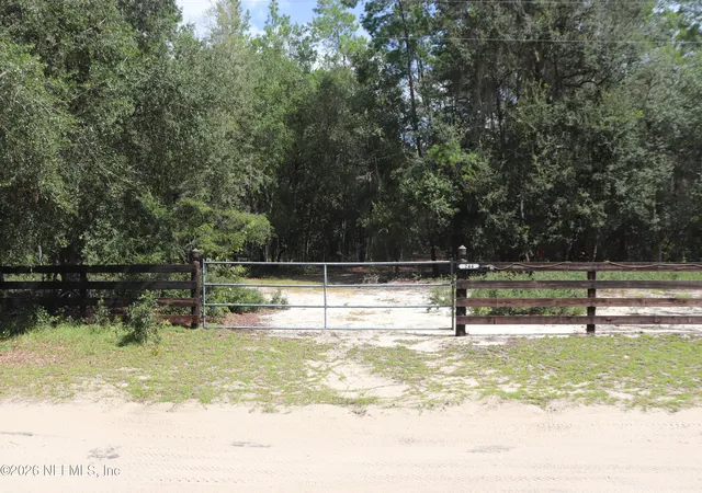 Photo 2 of Land for sale at 244 Simpson Dr, Interlachen, FL 32148 | MLS# 2162486 | Listing updated on 2026-08-30