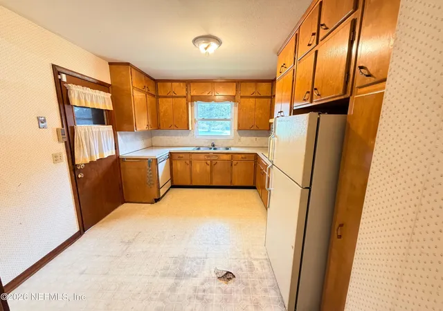 Photo 3 of Single family home for sale at 7146 Hanson Dr S, Jacksonville, FL 32210 | MLS# 2161810 | Listing updated on 2026-09-17