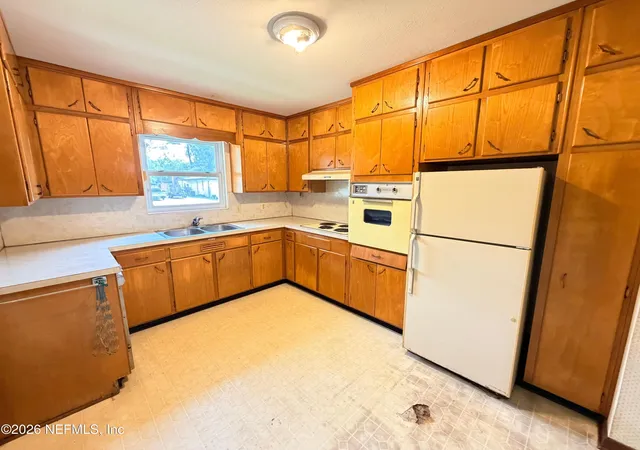 Photo 4 of Single family home for sale at 7146 Hanson Dr S, Jacksonville, FL 32210 | MLS# 2161810 | Listing updated on 2026-09-17