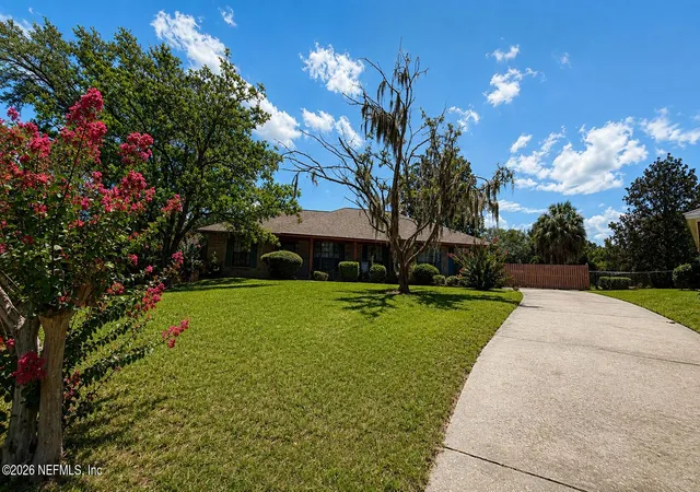 Photo 3 of Sale Pending at 680 Ridgestone Ct, Orange Park, FL 32065 | MLS# 2162276 | Listing updated on 2026-09-30
