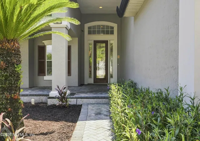 Photo 3 of Sale Pending at 3009 Antigua Dr, Jacksonville Beach, FL 32250 | MLS# 2161852 | Listing updated on 2026-09-02