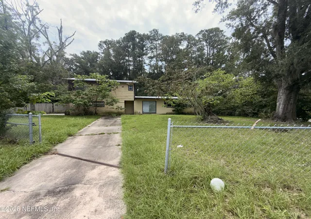 Photo 2 of Single family home for sale at 7952 Delaroche Dr, Jacksonville, FL 32210 | MLS# 2161827 | Listing updated on 2026-09-15