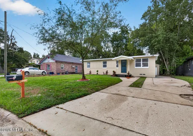 Photo 3 of Single family home for sale at 4117 Santee Rd, Jacksonville, FL 32209 | MLS# 2161825 | Listing updated on 2026-08-25