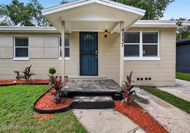 Photo 4 of Single family home for sale at 4117 Santee Rd, Jacksonville, FL 32209 | MLS# 2161825 | Listing updated on 2026-08-25