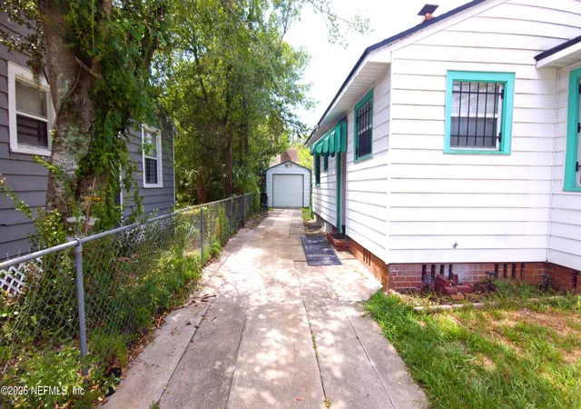 Photo 4 of Single family home for sale at 410 W 24th Street, Jacksonville, FL 32206 | MLS# 2162666 | Listing updated on 2026-09-09