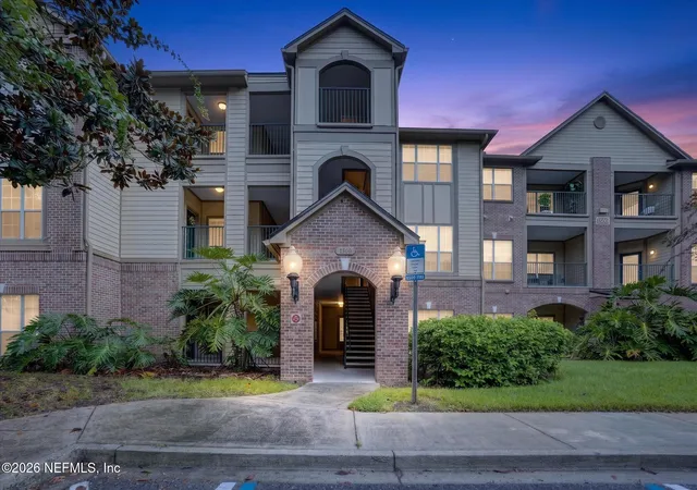 Photo 1 of Condo for sale at 7800 Point Meadows Dr #1521, Jacksonville, FL 32256 | MLS# 2162081 | Listing updated on 2026-08-27