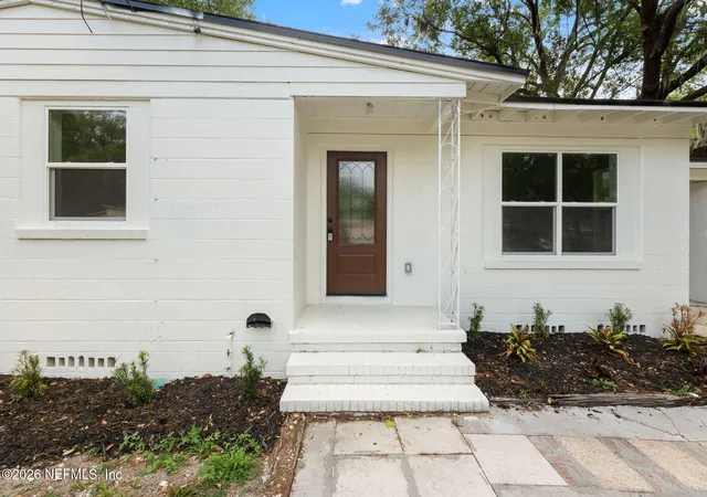 Photo 3 of Sale Pending at 3806 Cambay Pl, Jacksonville, FL 32210 | MLS# 2161970 | Listing updated on 2026-09-09