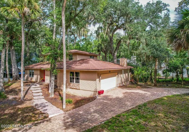 Photo 2 of Single family home for sale at 1902 N Sherry Dr N, Atlantic Beach, FL 32233 | MLS# 2162094 | Listing updated on 2026-09-16