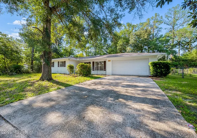 Photo 3 of Single family home for sale at 2825 Nw 55th Blvd, Gainesville, FL 32653 | MLS# 2162029 | Listing updated on 2026-08-26