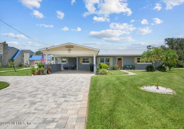 Photo 2 of Single family home for sale at 209 River Dr, East Palatka, FL 32131 | MLS# 2162207 | Listing updated on 2026-08-27