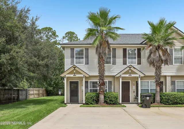 Photo 1 of Townhouse for sale at 1805 Lago Del Sur Dr, Middleburg, FL 32068 | MLS# 2162044 | Listing updated on 2026-09-18