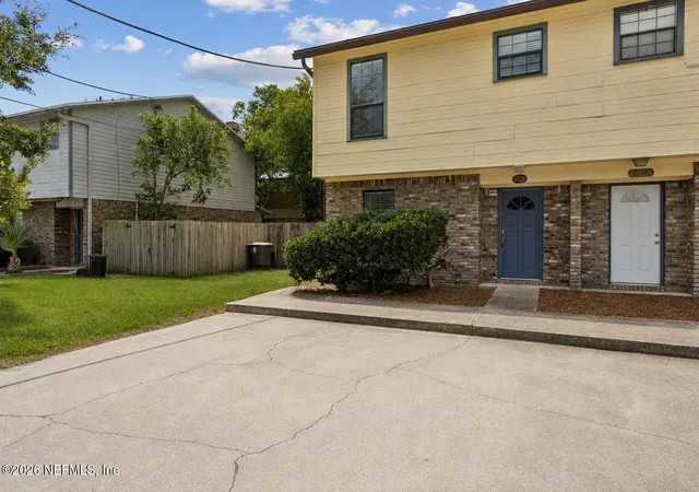 3rd image of 6026 Du-Clay Rd, Jacksonville, FL 32244 | MLS# 2162062
