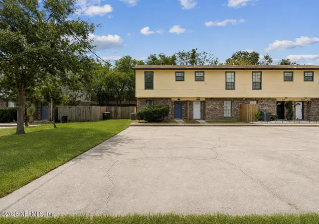 4th image of 6026 Du-Clay Rd, Jacksonville, FL 32244 | MLS# 2162062