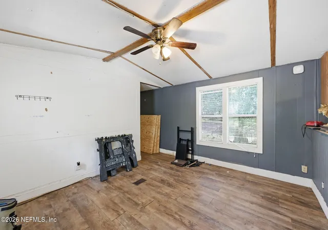 Photo 4 of Manufactured home for sale at 122 Poplar Dr, Interlachen, FL 32148 | MLS# 2162074 | Listing updated on 2026-08-27