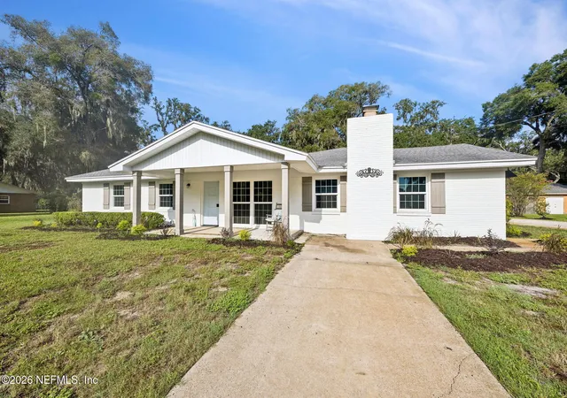 Photo 2 of Sale Pending at 1535 Clinch Dr, Fernandina Beach, FL 32034 | MLS# 2162287 | Listing updated on 2026-08-29