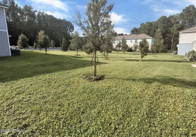 Photo 18 of Townhouse for sale at 878 Capitol Pkwy, Jacksonville, FL 32218 | MLS# 2162262 | Listing updated on 2026-09-16