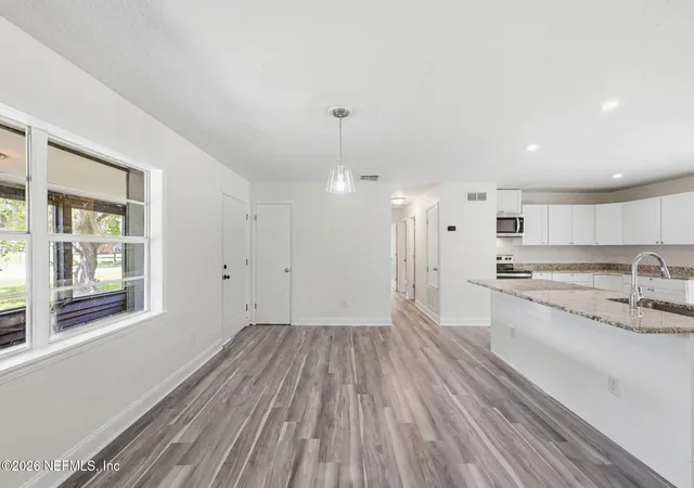 Photo 5 of Single family home for sale at 201 Comer Rd, Palatka, FL 32177 | MLS# 2162099 | Listing updated on 2026-08-27