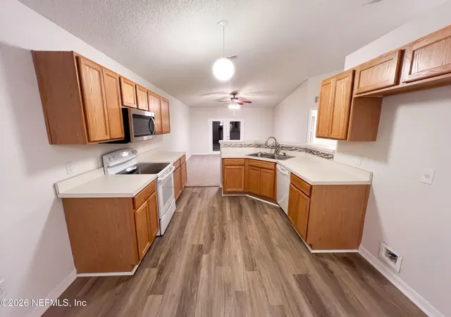 Photo 2 of Single family home for sale at 37091 Southern Glen Wy, Hilliard, FL 32046 | MLS# 2162139 | Listing updated on 2026-09-17