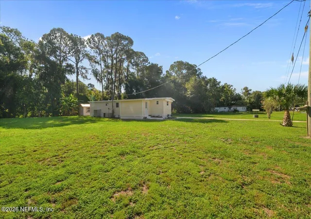 Photo 3 of Manufactured home for sale at 204 Riviera Dr, Crescent City, FL 32112 | MLS# 2162549 | Listing updated on 2026-08-29