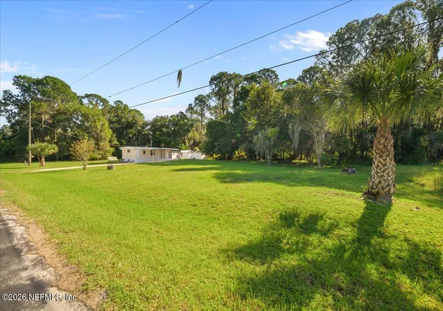 Photo 4 of Manufactured home for sale at 204 Riviera Dr, Crescent City, FL 32112 | MLS# 2162549 | Listing updated on 2026-08-29