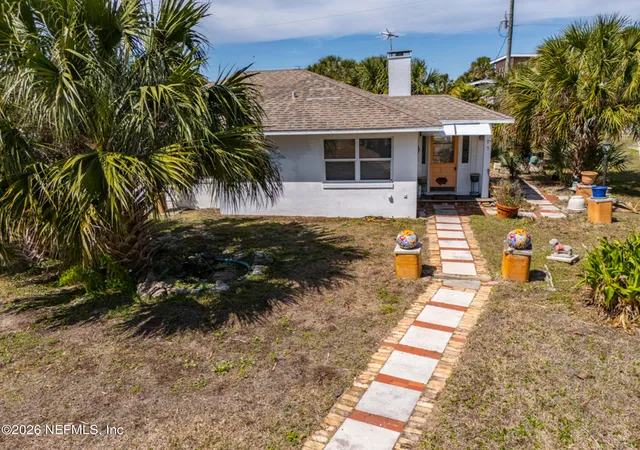 Single family home for sale at 5 Moody Dr, Palm Coast, FL 32137 | MLS# 2162181